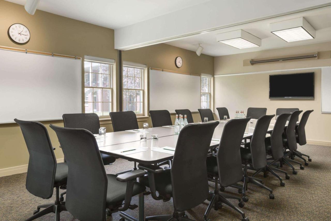 מלון לונדון Ivey Spencer Leadership Centre מראה חיצוני תמונה